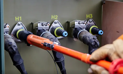 فراتر از پایانه های کابل گرما انقباض: چگونه اتصالات کابل از پیش ساخته شده اطمینان آب بندی مادام العمر را تضمین می کنند